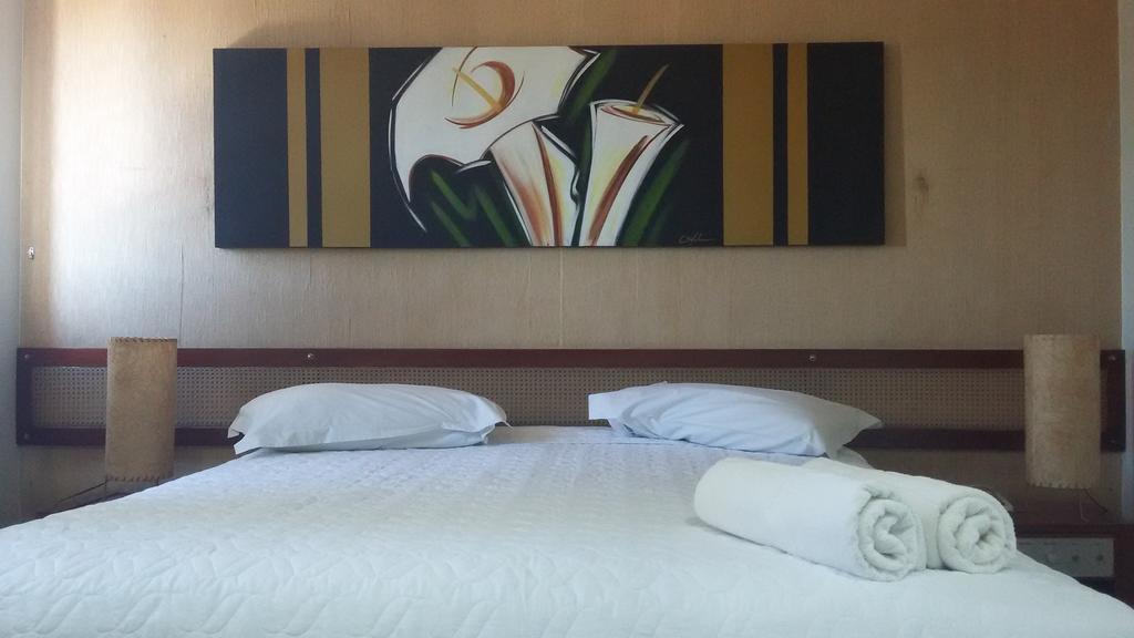 Hotel Monte Rey มอนเตสกลารอส ภายนอก รูปภาพ
