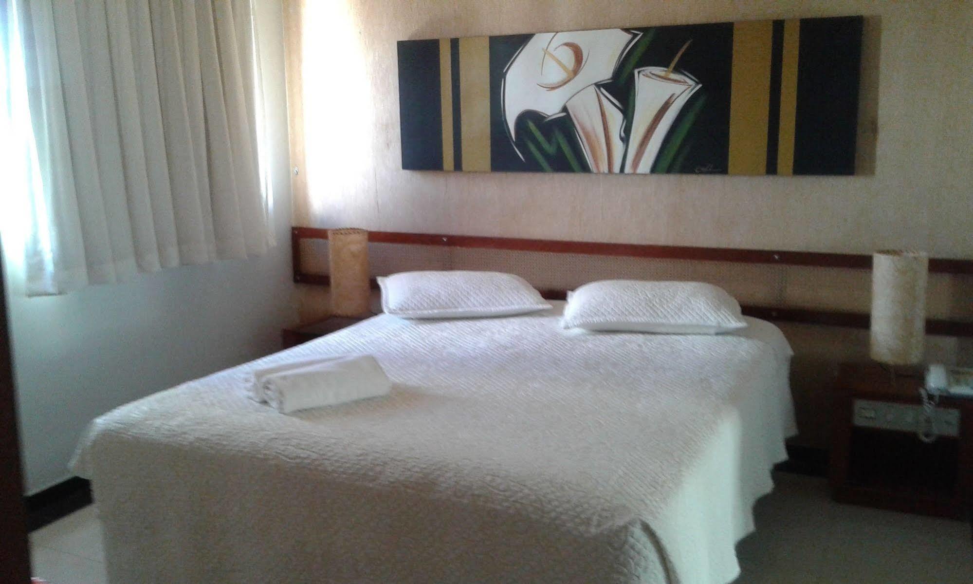 Hotel Monte Rey มอนเตสกลารอส ภายนอก รูปภาพ